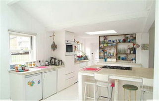 成都装饰公司纯白配多彩，打造美丽的田园混搭风装饰工程设计